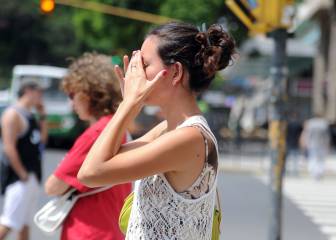 ¿Cómo puedo saber si me está dando un golpe de calor?