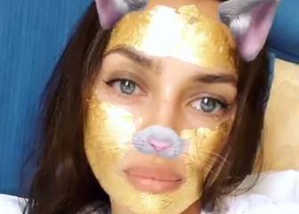 La máscara de oro con la que se cuida Irina