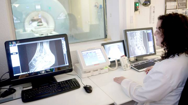 Los equipos de diagnóstico por imagen de los hospitales públicos están anticuados