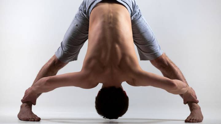 Los beneficios del yoga restaurativo para la salud