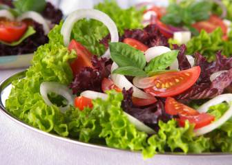 Con una ensalada al día podrías rejuvenecer tu cerebro 11 años