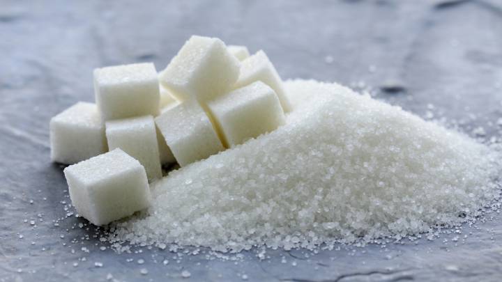 Sí, claro que puedes comer azúcar, pero con moderación