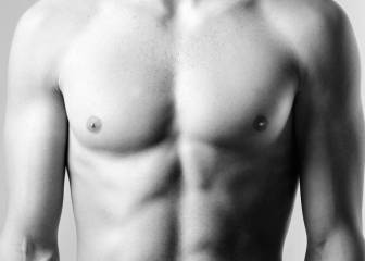 La reducción de las mamas en hombres es la operación más buscada por ellos en internet