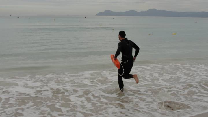 Evita lo peor, te contamos cómo salvar a un niño en las piscinas