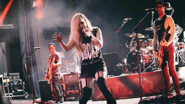 Avril Lavigne, música, salud, enfermedad de Lyme, enfermedades raras