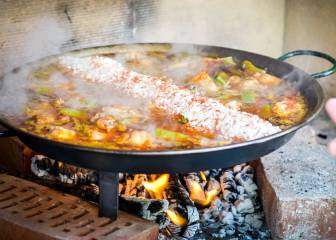 Dónde comer la mejor paella del mundo y cómo cocinarla