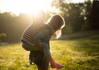 El contacto con la naturaleza en la infancia mejora la salud mental en la edad adulta