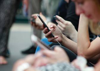 generación like, adicciones, nuevas tecnologías, redes sociales, internet, psicología, salud