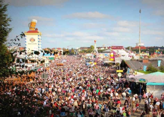 Celebra El Oktoberfest como manda la tradición