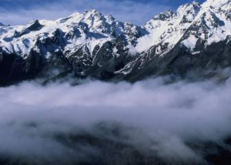 Lo que cuesta escalar en el Himalaya, y los permisos necesarios