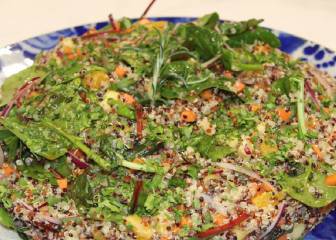 Receta saludable: cómo preparar la ensalda de quinoa de Dani García