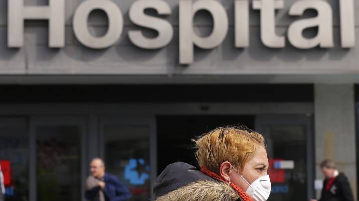 Algunos hospitales privados ofrecen pruebas de coronavirus a 300 euros en Madrid