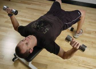 Los mejores ejercicios de cardio con pesas para quemar grasa