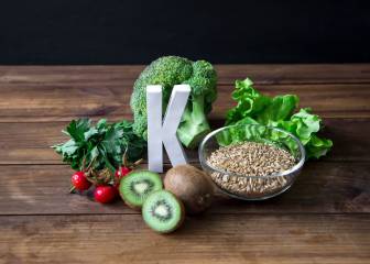 Un bajo nivel de vitamina K empeora a pacientes con COVID-19