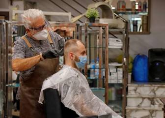 Hablar en espacios cerrados aumenta el riesgo de transmisión del coronavirus