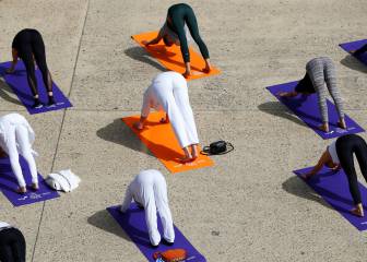 Día Mundial del Yoga: beneficios del deporte de moda en el confinamiento