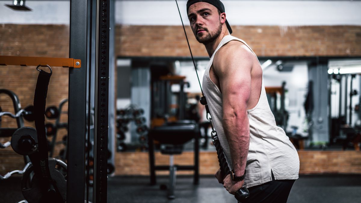 Las 8 principales ventajas de usar camisetas sin mangas de gimnasio pa