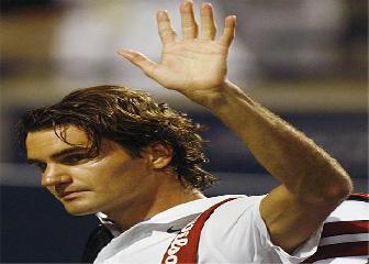 Federer palidece en la espera de Nadal