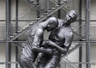 A Zidane no le gusta la estatua de su cabezazo