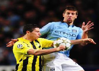Once ideal de promesas en 2012: Matija Nastasic (central izquierdo)