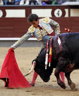 Actitud y firmeza de Caballero en Las Ventas, pero sin espada