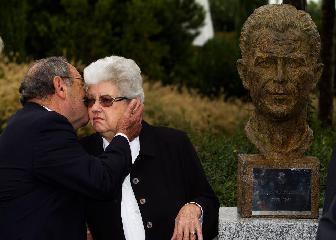 Un busto de Puskas en Valdebebas