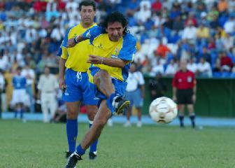 Adidas apuesta por el Cádiz y quiere a Mágico González en la presentación