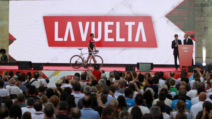 Contador se despide en la Vuelta a España a lo Perico