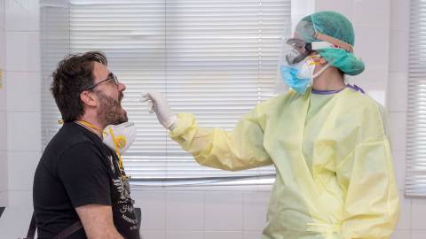 Coronavirus: cómo saber si eres asintomático y qué hacer en caso de positivo