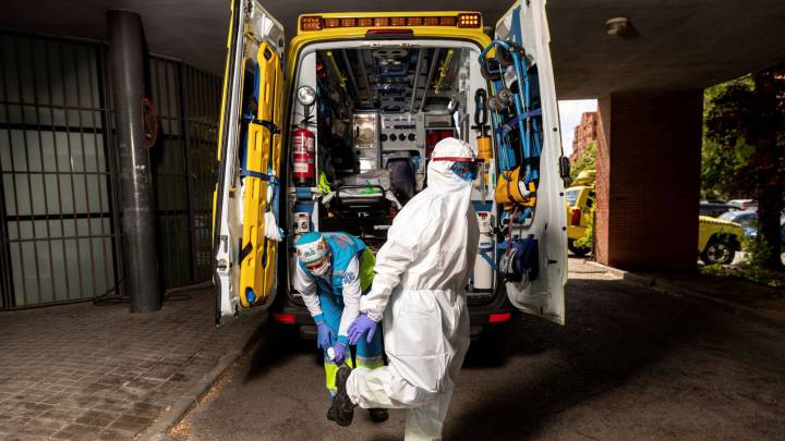 Sanidad reconoce que la desescalada puede retrasarse
en Madrid y Cataluña