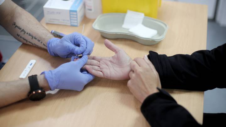 Un estudio desvela que cuatro de cada diez personas son inmunes al coronavirus sin haberlo pasado