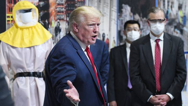 Trump mantiene su negativa a usar la mascarilla en público