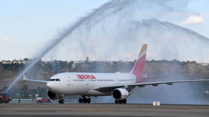 Iberia recuperará en julio los vuelos de corto y medio radio
