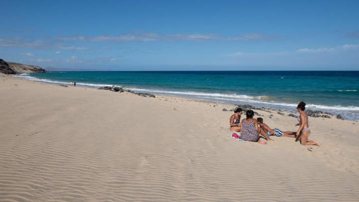 España contará con 589 playas con bandera azul este verano