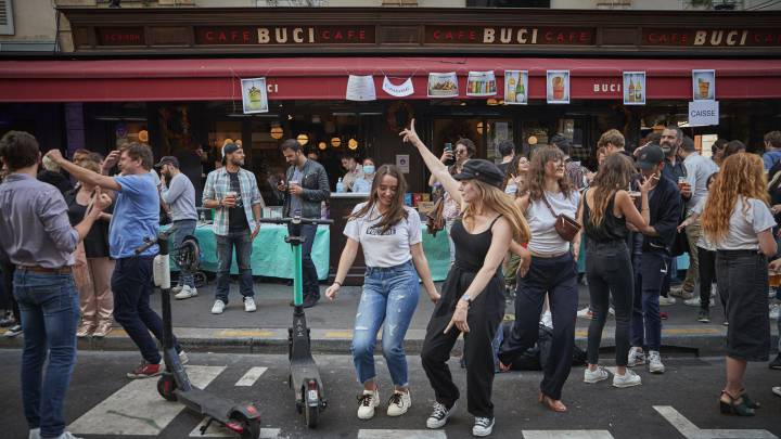 Francia teme un brote de nuevos contagios por la celebración de la Fiesta de la Música