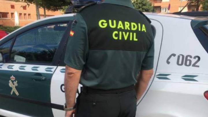 Un guardia civil fuera de servicio salva la vida a un beb de seis meses