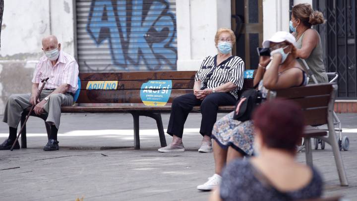 Deleitosa (Cceres) prohbe comer pipas y chucheras en la calle para evitar el virus