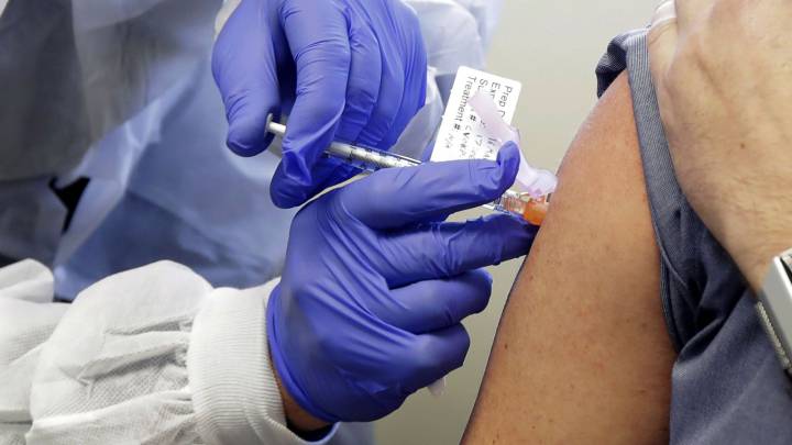 Primeros resultados en humanos de la vacuna de Oxford: es segura y produce inmunidad