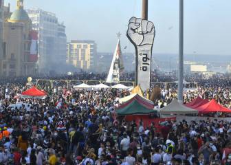 Las explosiones de Beirut agitan a la población y los políticos empiezan a salir
