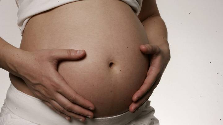 Descubren en Barcelona dos fetos con edema de piel en gestantes con coronavirus