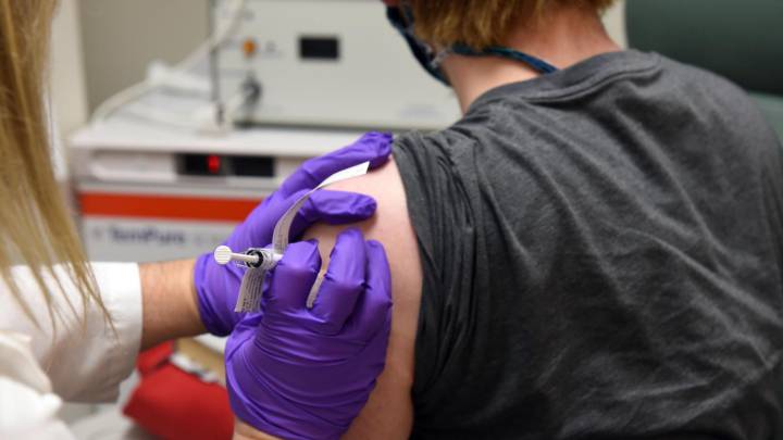 Vacuna contra la Covid-19 en España: fechas, voluntarios, dosis, posibles riesgos...