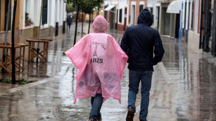 La borrasca de aire subtropical de granizo y lluvia que golpeará a España este jueves