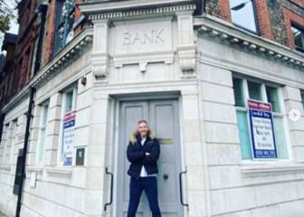 Un empresario compra el banco que le negó un préstamo con 21 años