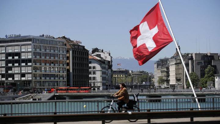 Ginebra implanta el salario mínimo más alto del mundo: 3.700 euros