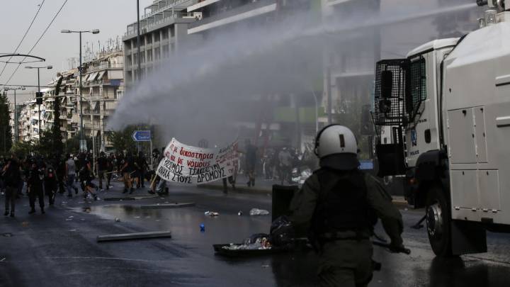 Grecia declara organización criminal a Amanecer Dorado
