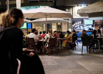 Cataluña estudia cerrar bares y restaurantes durante 15 días