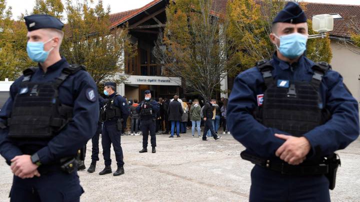 Identifican al asesino del profesor decapitado en Francia como un joven checheno de 18 años