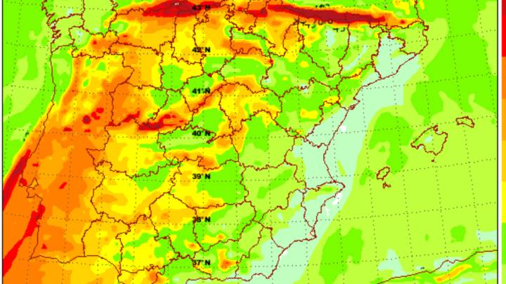 La borrasca 'Bárbara' trae vientos huracanados y lluvia a España