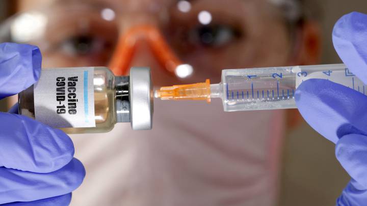 Moderna espera recibir la aprobación de su vacuna contra la COVID-19 en diciembre