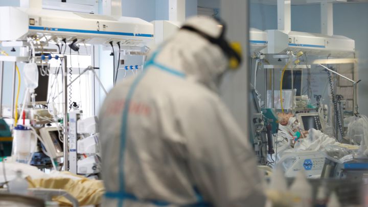 España vive el peor día de la pandemia en contagios